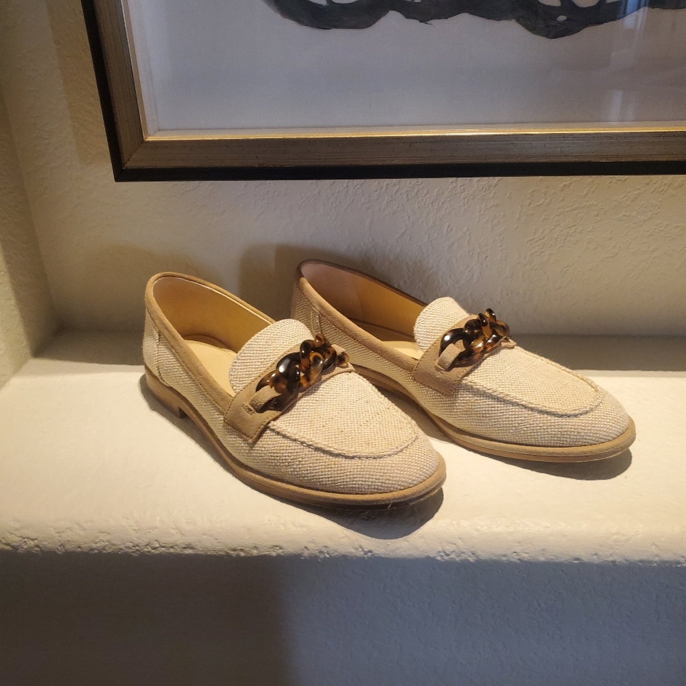 J. Mclaughlin Concetta Classic Women's Cream Loafers with Chain Accent